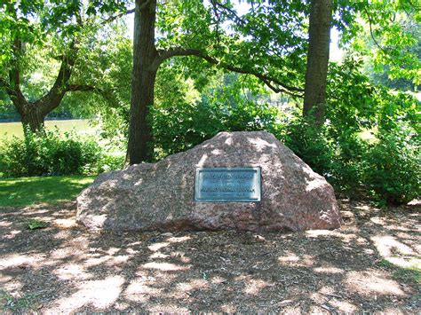 Behind the Tour: Graceland Cemetery · Chicago Architecture Center - CAC