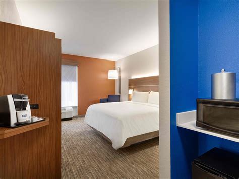 Hotels in Opelika, AL near Auburn University | Holiday Inn Express ...