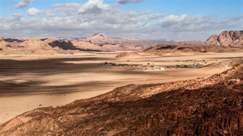 Trekking Sinai - Desert Divers Dahab