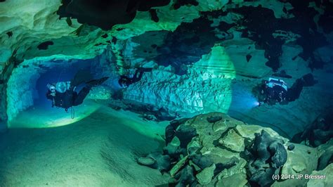 Locating the Best Cave Diving Locations in the World