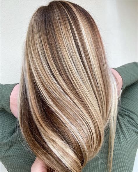 50 Best Blonde Highlights Ideas for a Chic Makeover in 2022 - Hair Adviser