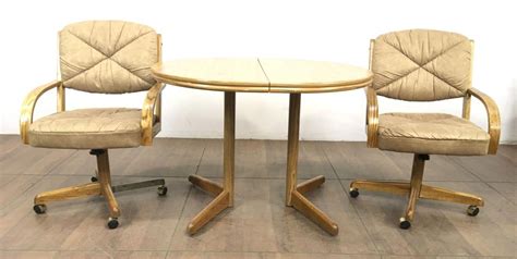 Lot - (3pc) Douglas Furniture Contemporary Dining Group