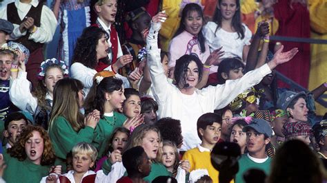 Remembering Michael Jackson's 1993 Super Bowl Performance - Michael ...