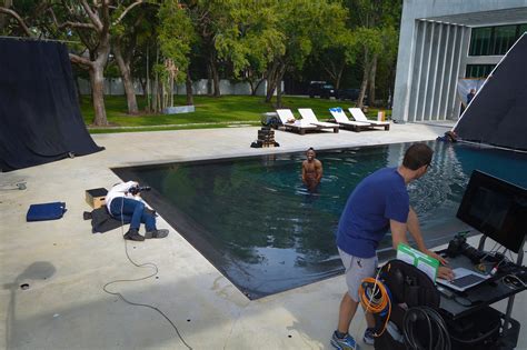 At home in the pool - Body Issue 2016: Antonio Brown Behind the Scenes ...