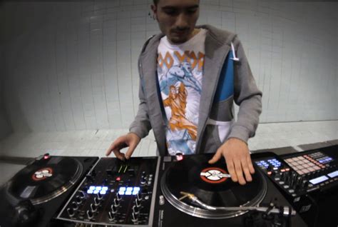 Dj Scratching Sound Effect Turn Table - lasopairan