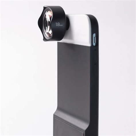 Moment Case Gives Your iPhone A Real Shutter Button