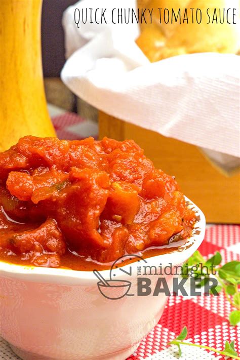 Quick Chunky Tomato Sauce - The Midnight Baker