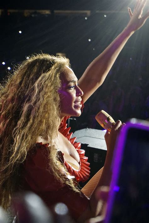 Beyonce: Performs at Formation World Tour -06 | GotCeleb