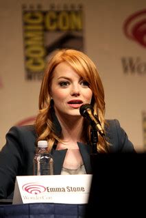 Emma Stone | Emma Stone speaking at the 2012 WonderCon in An… | Flickr