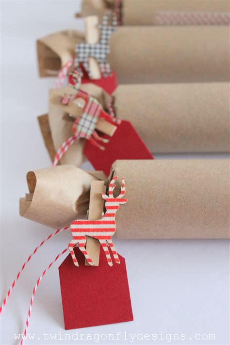 DIY Holiday Cracker » Dragonfly Designs