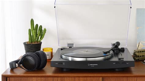 Audio-Technica Unveils New Bluetooth-Enabled Turntables