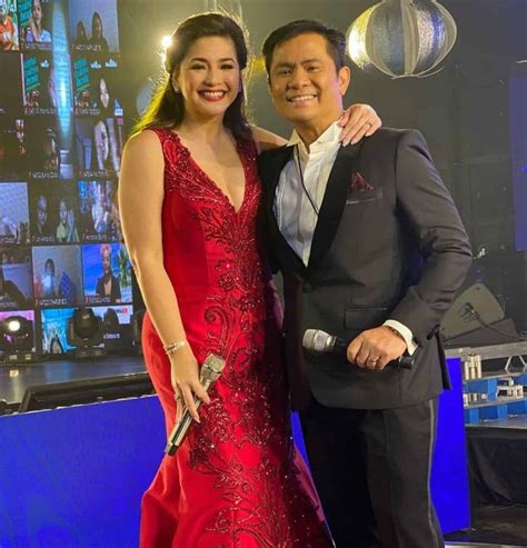 Ogie Alcasid, Regine Velasquez mark 10th wedding anniversary with song - Latest Chika