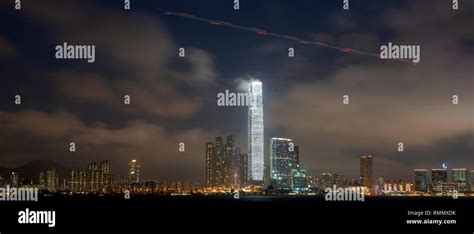 The new Kowloon skyline and Hong Kong's tallest building, The ...