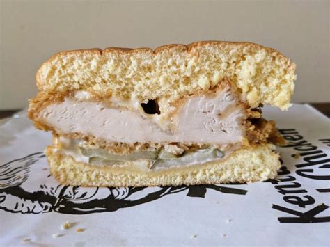 Review: KFC - Classic Chicken Sandwich