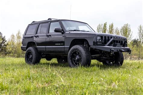 3 Inch Lift Kit | Jeep Cherokee XJ 2WD/4WD (1984-2001) | Rough Country