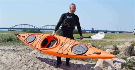 Wetsuit vs Drysuit For Kayaking: Cold Water Immersion