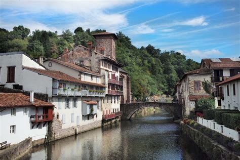 St Jean Pied de Port to Roncesvalles (via Valcarlos low level route)