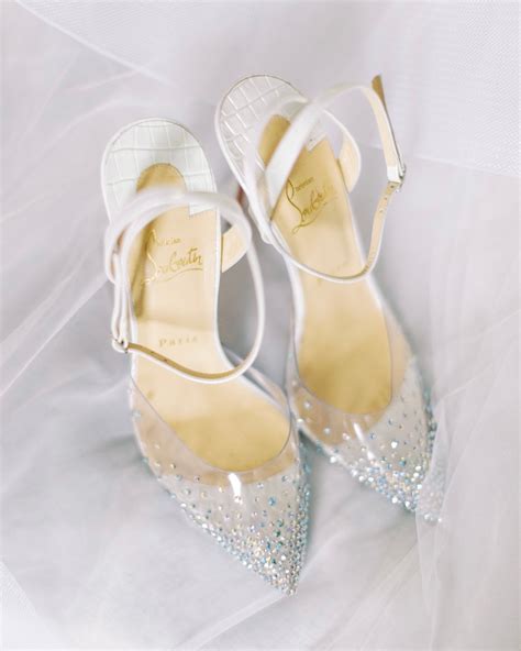 Cinderella Wedding Shoes: 23 Of The Most Beautiful Ideas + FAQs