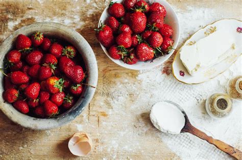 7 Ways to Take Advantage of Strawberry Season in California