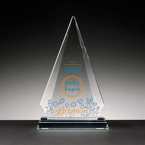 Starfire Spade Award - Glassical Designs