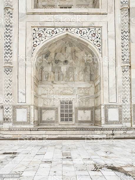 Taj Mahal Door Stock Photo - Download Image Now - Agra, Architecture ...