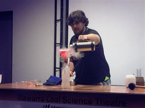 Wollongong Science Centre and Planetarium : Hands on Learning