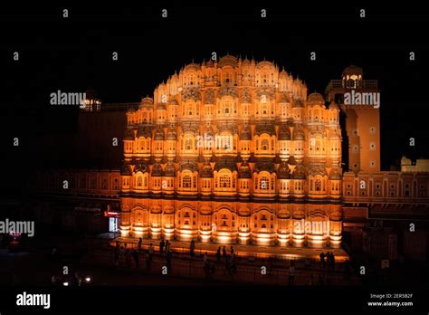 Night view of the Hawa Mahal, Jaipur Stock Photo - Alamy