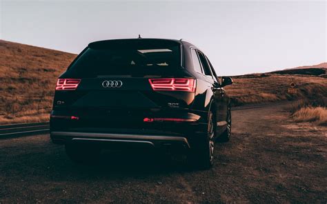 Download wallpaper 1920x1200 audi q7, audi, car, suv, black, road widescreen 16:10 hd background