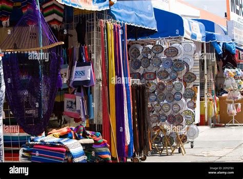 Market stalls in a city, Market 28, Cancun, Mexico Stock Photo - Alamy