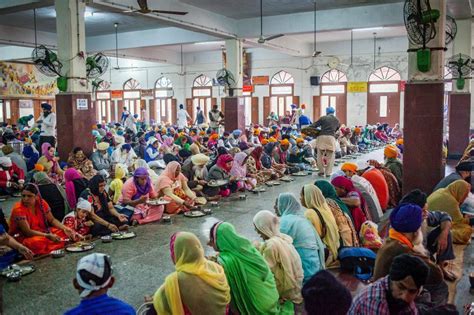 Everything About The Langar In Golden Temple, 'World's Largest ...