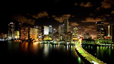 Miami Wallpaper | Skyline, Miami wallpaper, Night skyline