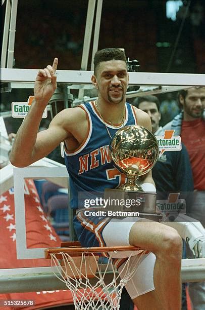 Kenny Walker Knicks Photos and Premium High Res Pictures - Getty Images