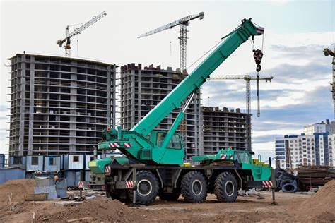 Telescopic Boom Cranes Explained