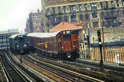 2 and 5 trains on Simpson Ave - Bronx, NY ~ unknown date | ~ "Da Bronx ...