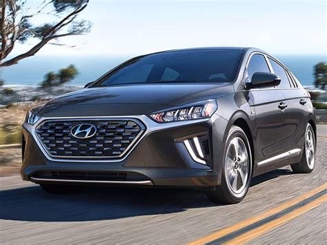 New 2021 Hyundai Ioniq Plug-in Hybrid SE Prices | Kelley Blue Book