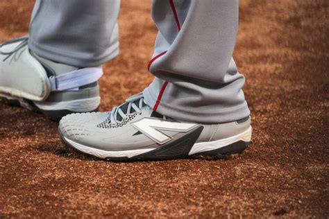 What Pros Wear: Shohei Ohtani's New Balance Cleats (2023 PE) - What ...