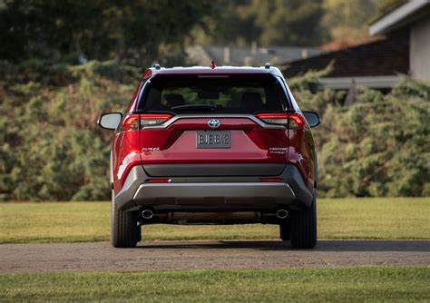 2021 Toyota RAV4 Starts at $26,050 with New Features - The News Wheel