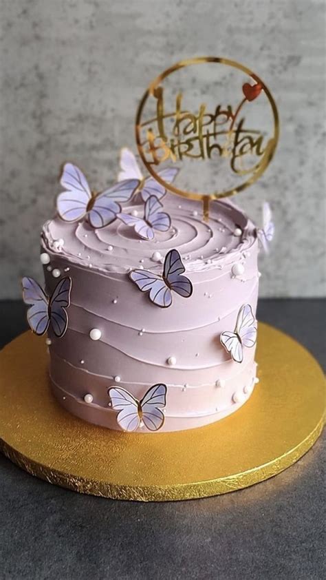 Aesthetic butterfly cake | Idee torta di compleanno, Torte di ...