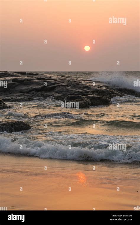 Kovalam beach lighthouse hi-res stock photography and images - Alamy