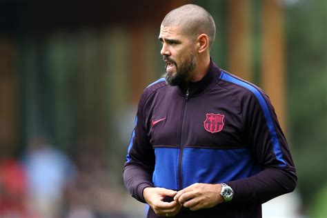 Víctor Valdés: A key part of Barcelona’s golden generation axed by the club - the story behind ...