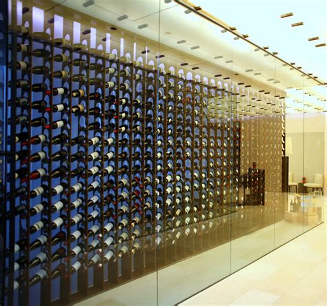 File:20090310 Wine Racks at Sixteen.jpg - Wikimedia Commons