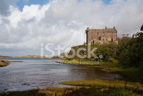 Dunvegan Castle Stock Photo | Royalty-Free | FreeImages