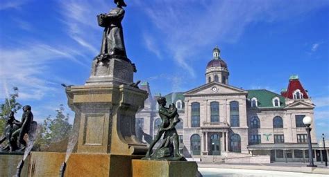 Our guide to Hochelaga-Maisonneuve gives you expert recommendations on the best attractions ...