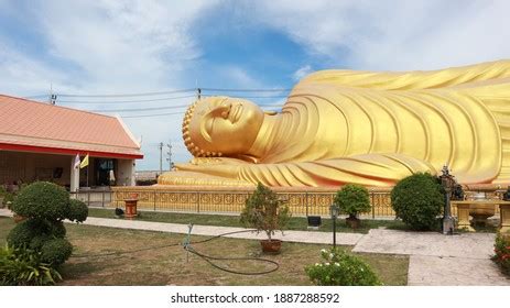 8,601 Sleeping Buddha Statue Thailand Images, Stock Photos & Vectors | Shutterstock