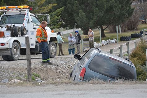 Head-on collision causes serious injuries - TimesChronicle.ca