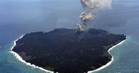 After 150 Years Of Dormant Sleep, India's Only Active Volcano On Barren ...