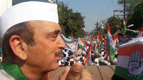 Congress | Ghulam Nabi Azad jumps on 'leave Congress' bandwagon; exodus continues unabated ...