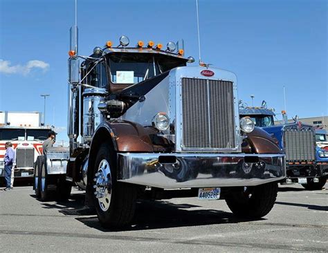 Old Semi Trucks, Vintage Trucks: A Walk Down Memory Lane. on Pinteres… | Peterbilt, Vintage ...