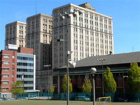 File:Pennsylvania Railroad Office Building, Philadelphia (May 2010).jpg - Wikimedia Commons