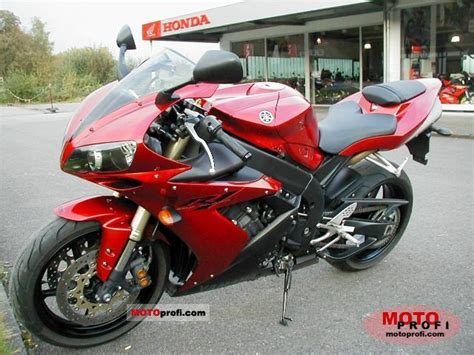 Yamaha YZF-R1 2004 Specs and Photos